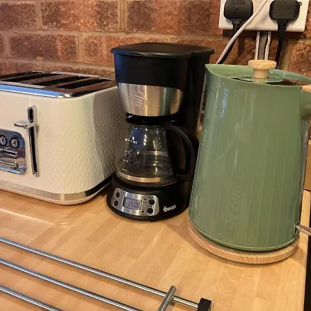 Apartment Rock -near Centre-free On Street Parking-free Wi-fi Leeds (West Yorkshire)