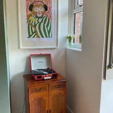 Apartamento Rock -near Centre-free On Street Parking-free Wi-fi