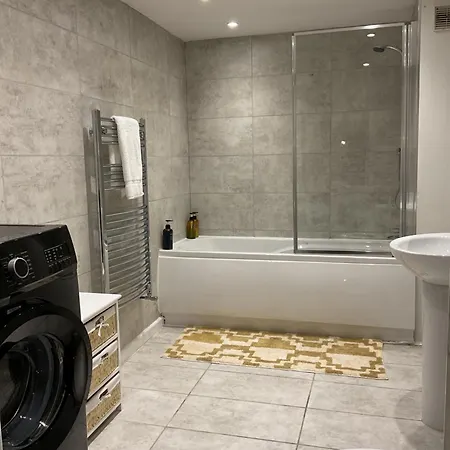 Apartamento Rock -near Centre-free On Street Parking-free Wi-fi