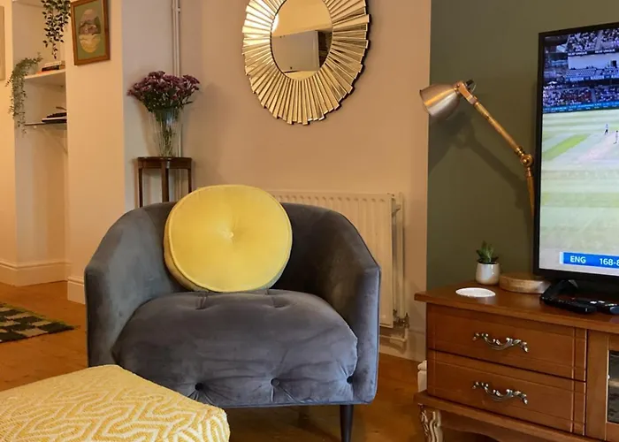 Rock -near Centre-free On Street Parking-free Wi-fi * Лідс